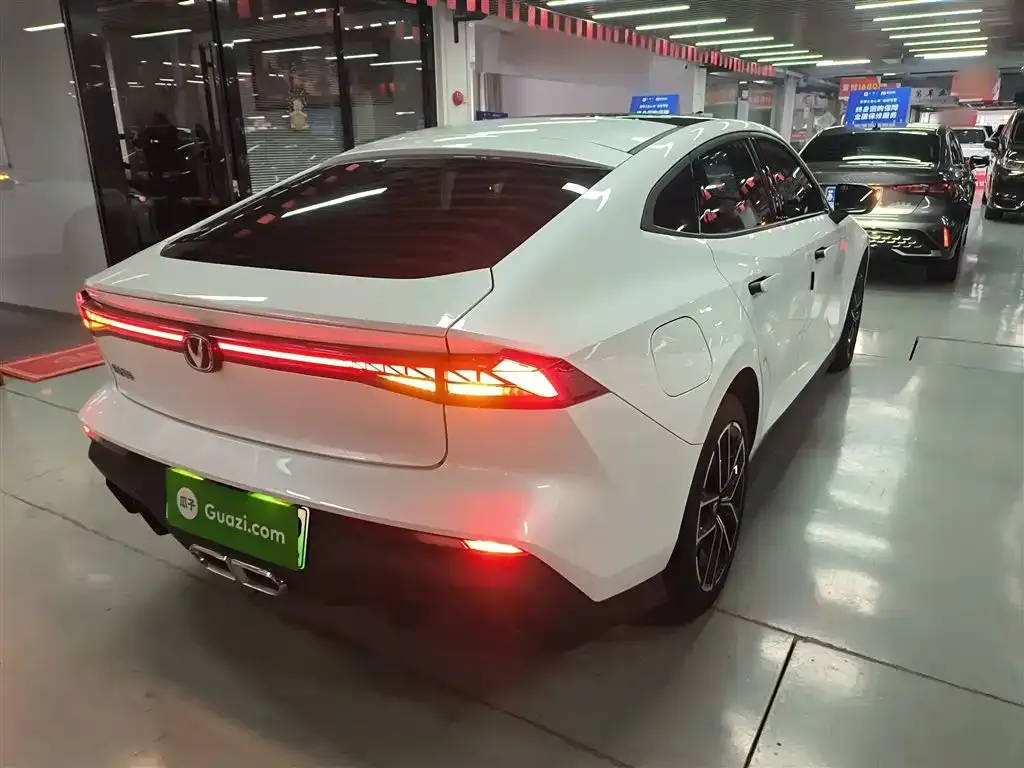 Changan UNI-V iDD 2024 из CN, фото 10