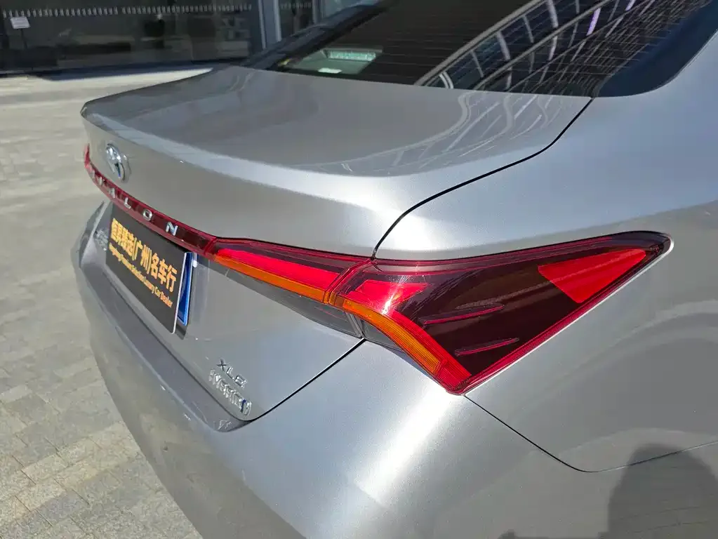 Toyota Avalon 2022 из CN, фото 4
