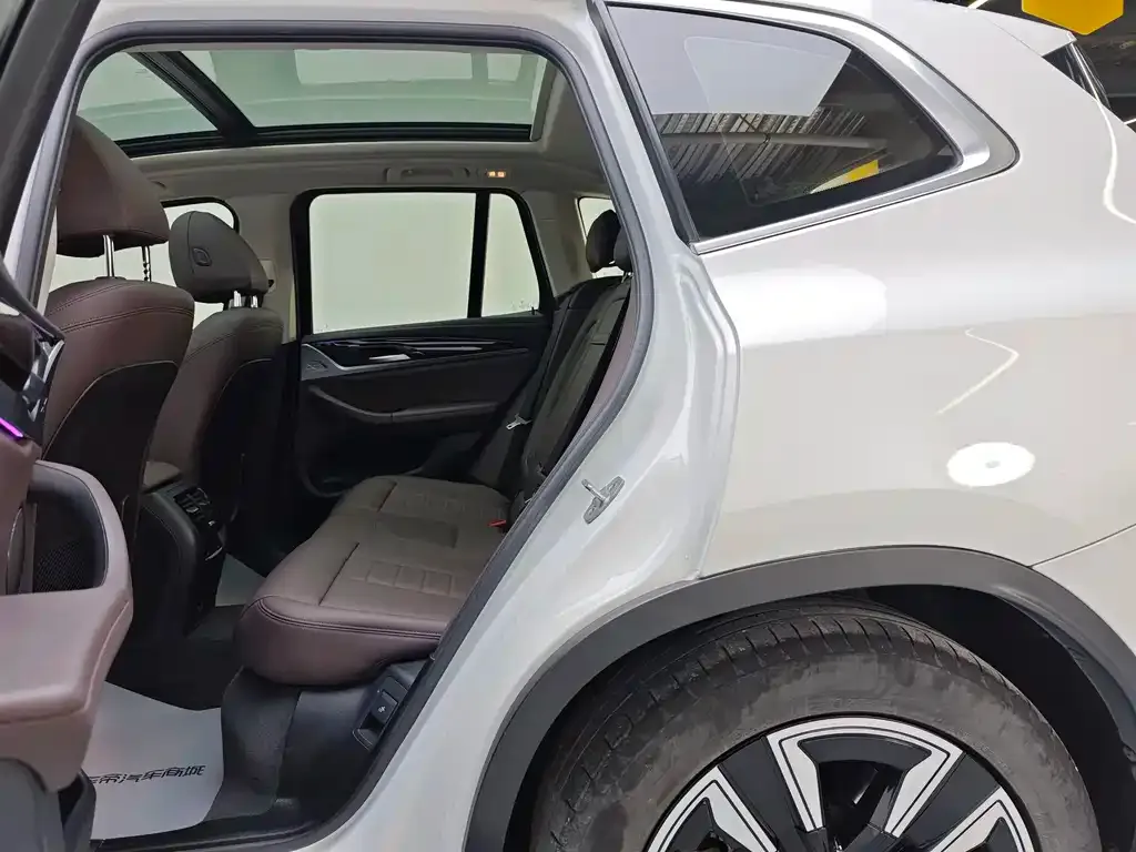 BMW iX3 2021 из CN, фото 8