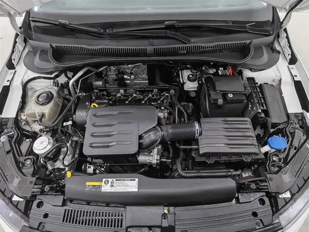 Volkswagen Polo 2024 из CN, фото 8