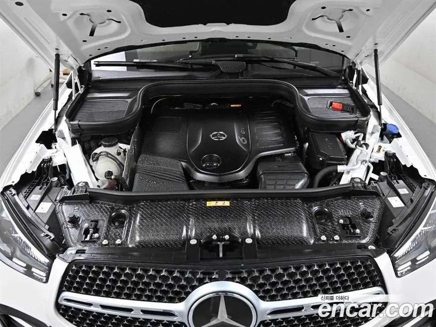 Mercedes-Benz GLE-Class — фото 10