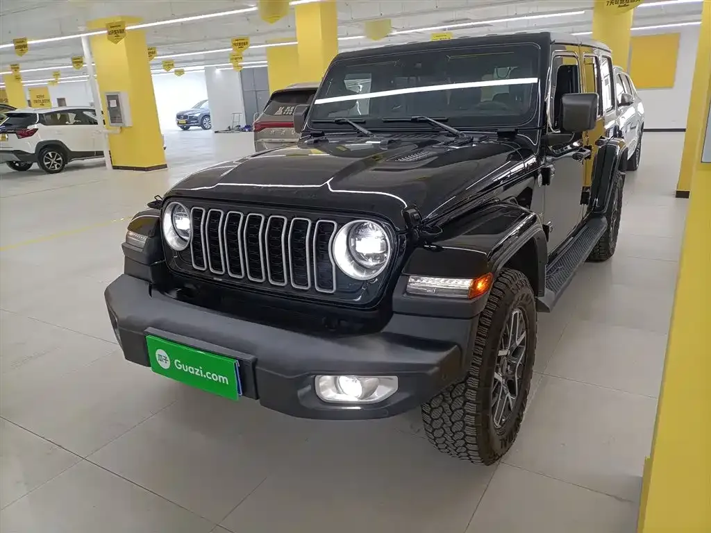 Jeep Wrangler 2024 из CN, фото 3