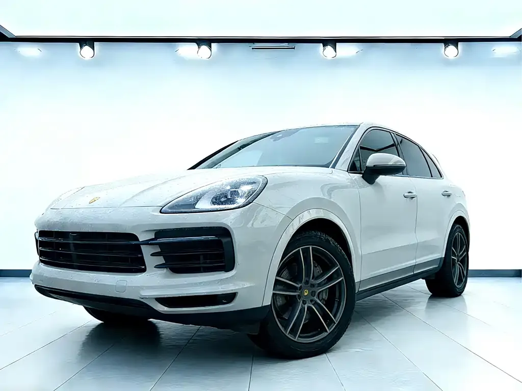 Porsche Cayenne — фото 1