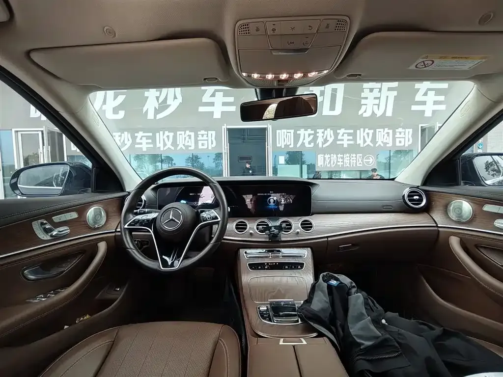 Mercedes-Benz E-Class 2023 из CN, фото 4