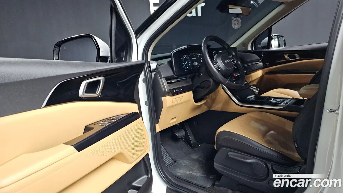 Kia Carnival — фото 10