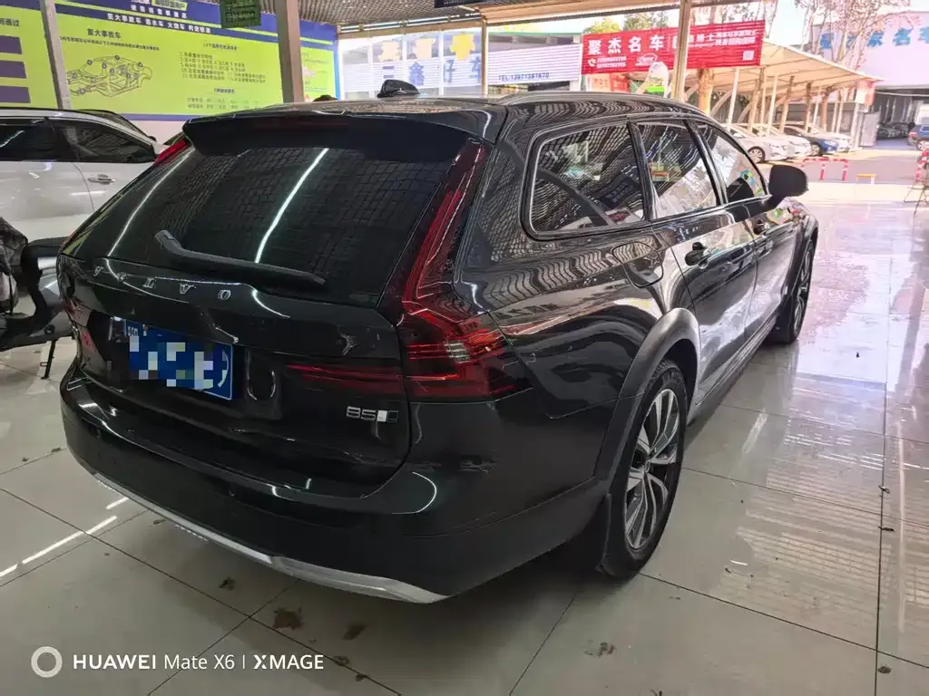 Volvo V90 2023 из CN, фото 5