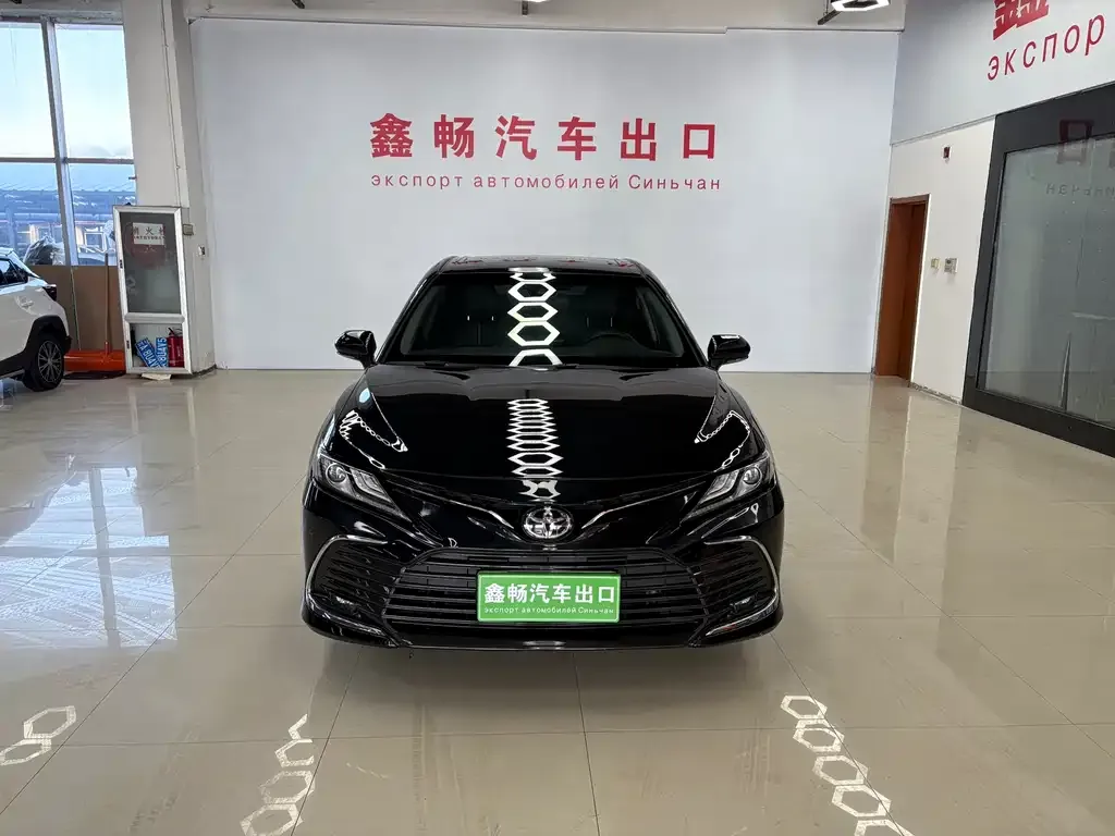 Toyota Camry 2023 из CN, фото 1