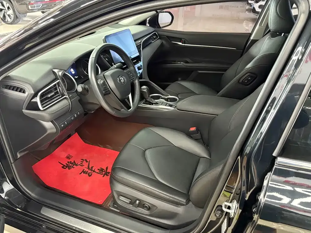 Toyota Camry 2023 из CN, фото 9