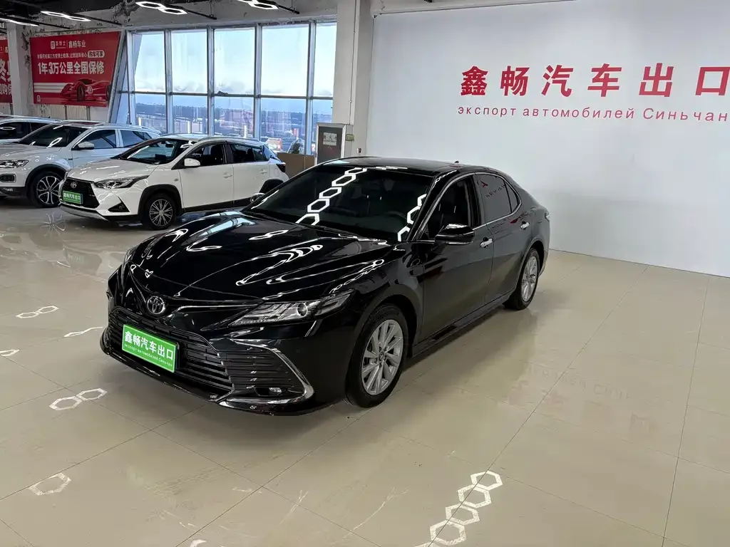 Toyota Camry 2023 из CN, фото 2