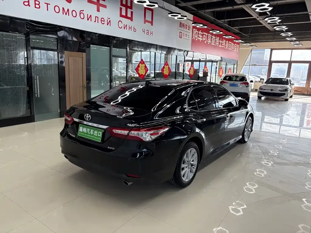 Toyota Camry 2023 из CN, фото 5