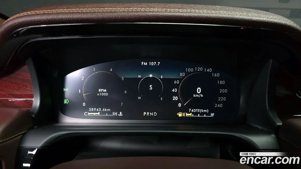 Lincoln Aviator 2021 из KR, фото 2
