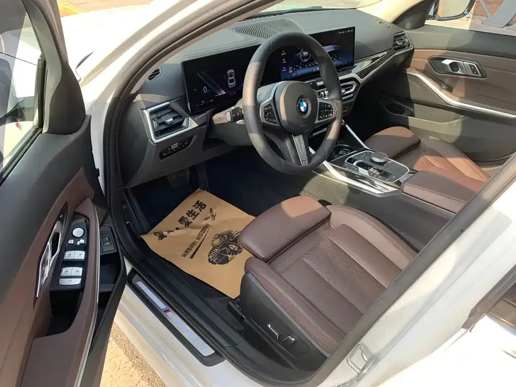 BMW 3 Series 2023 из CN, фото 3
