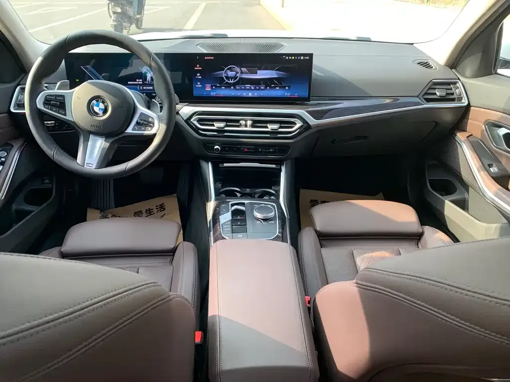 BMW 3 Series 2023 из CN, фото 9