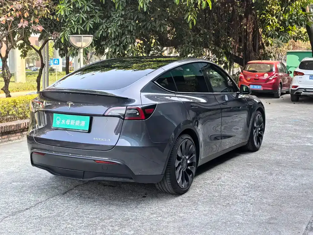 Tesla Model Y 2022 из CN, фото 10