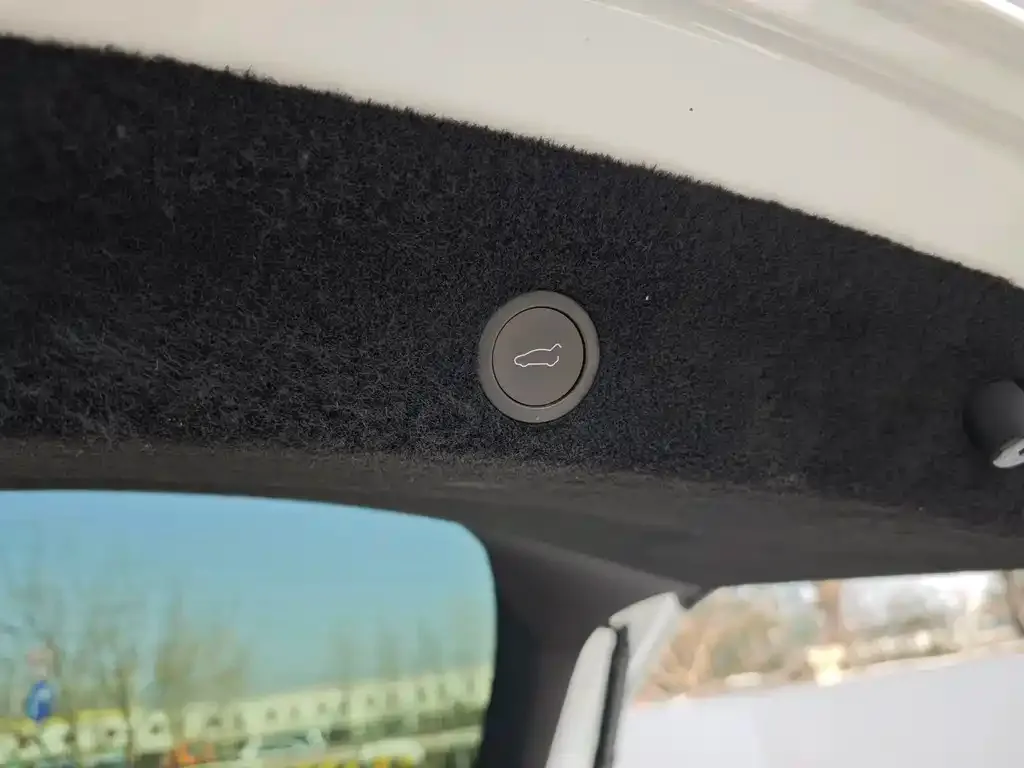 Tesla Model Y 2025 из CN, фото 3