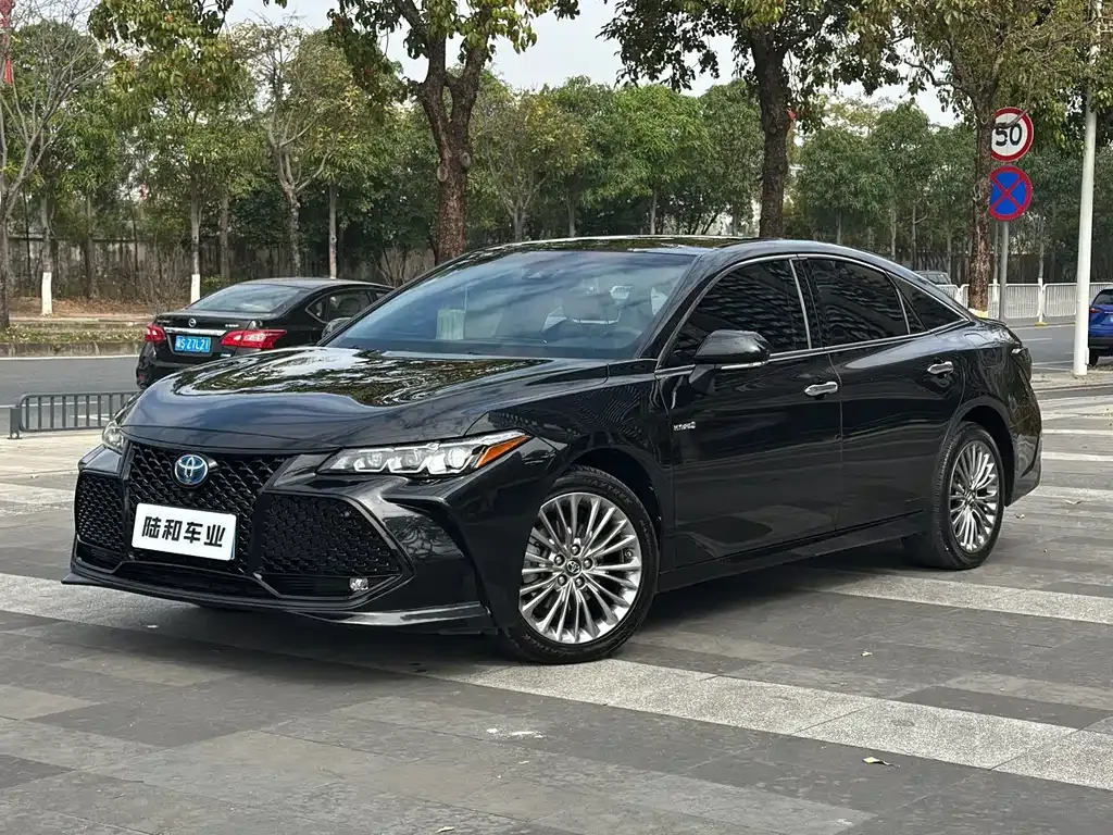 Toyota Avalon 2021 из CN, фото 1