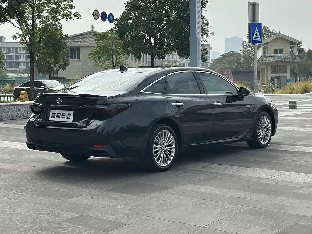 Toyota Avalon 2021 из CN, фото 9