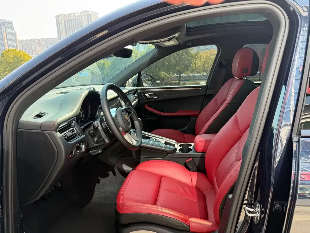 Porsche Macan 2022 из CN, фото 4