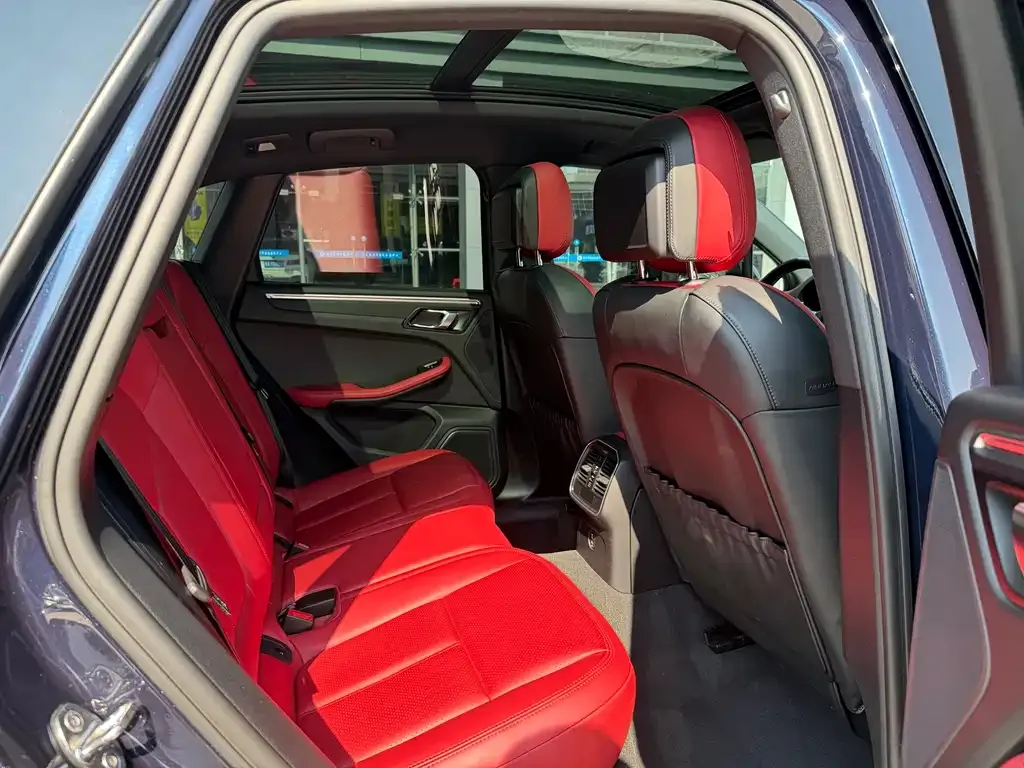 Porsche Macan 2022 из CN, фото 7