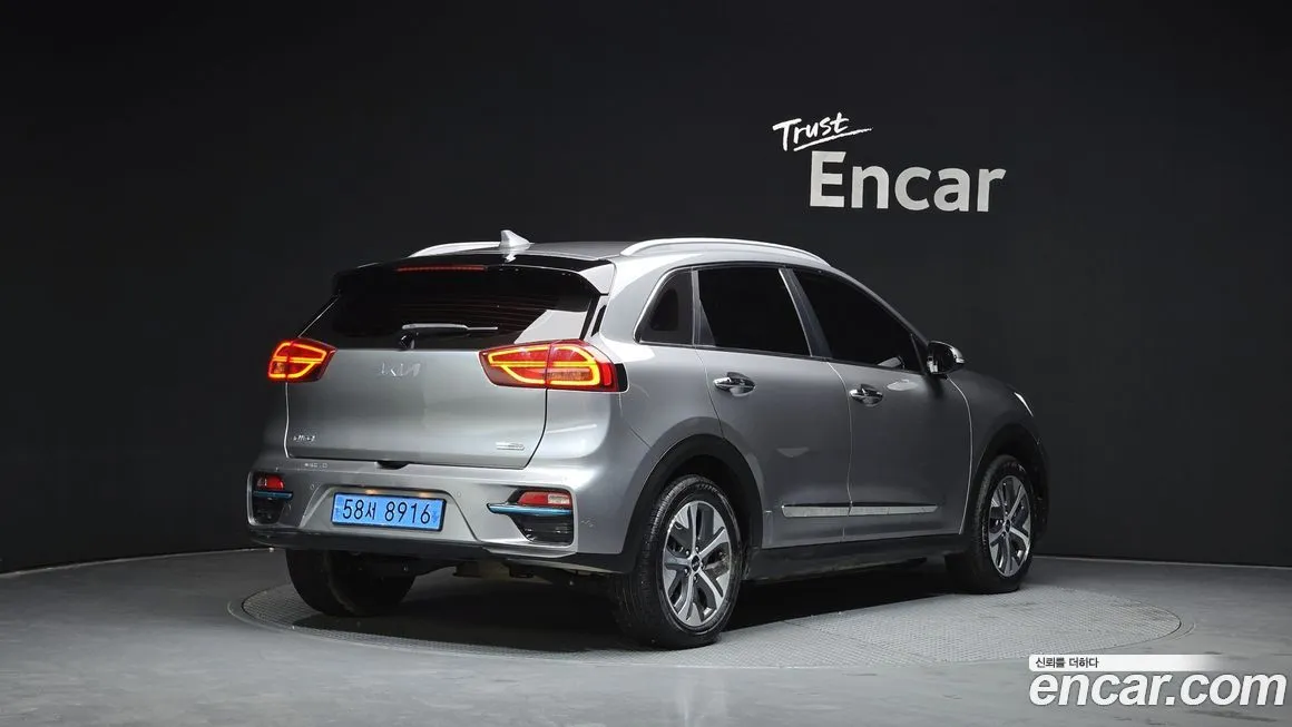 Kia Niro 2022 из KR, фото 2