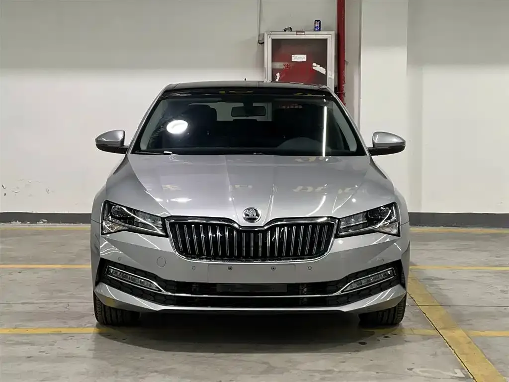 Skoda Superb 2024 из CN, фото 7