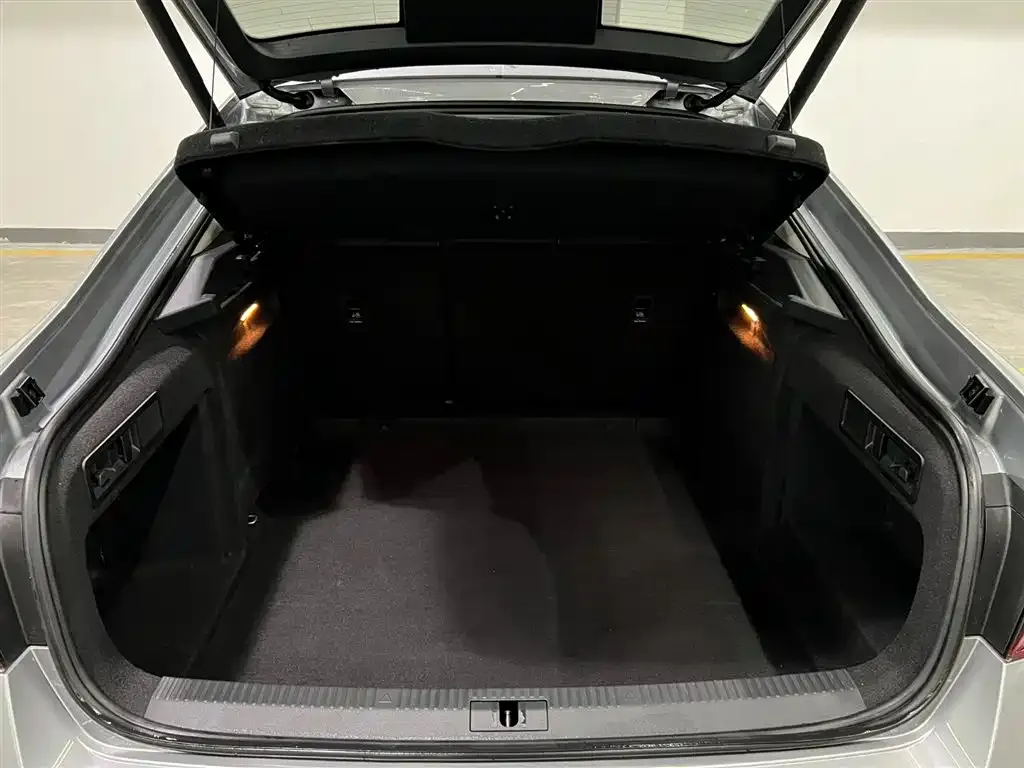 Skoda Superb 2024 из CN, фото 6