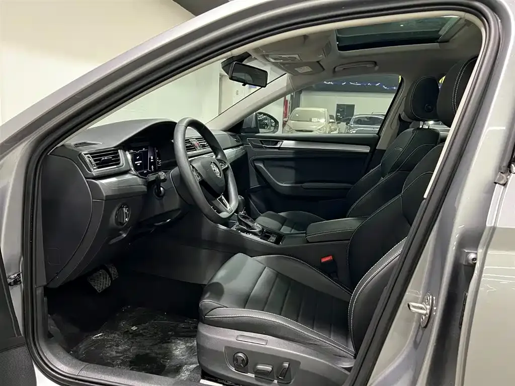 Skoda Superb 2024 из CN, фото 4