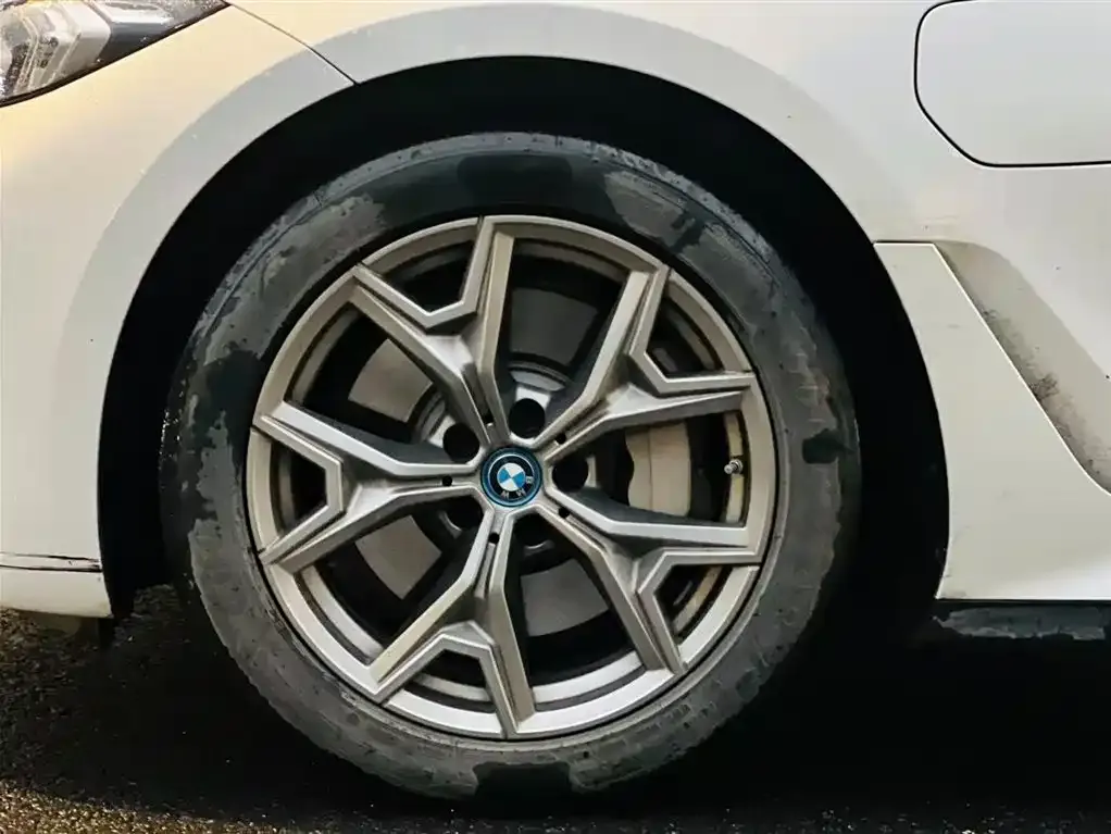 BMW i3 2024 из CN, фото 5