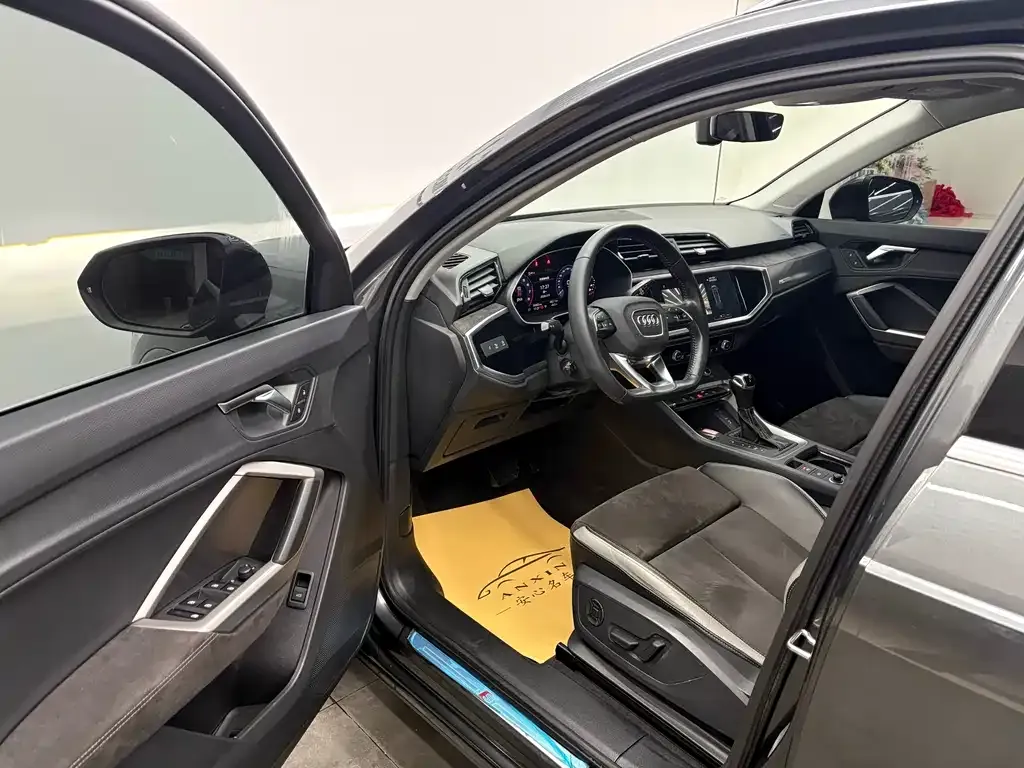 Audi Q3 2021 из CN, фото 10