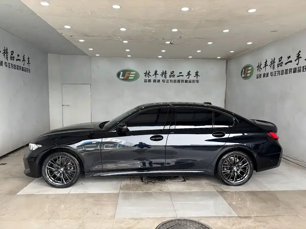 BMW 3 Series 2024 из CN, фото 2