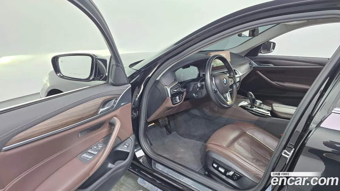 BMW 5-Series 2021 из KR, фото 9