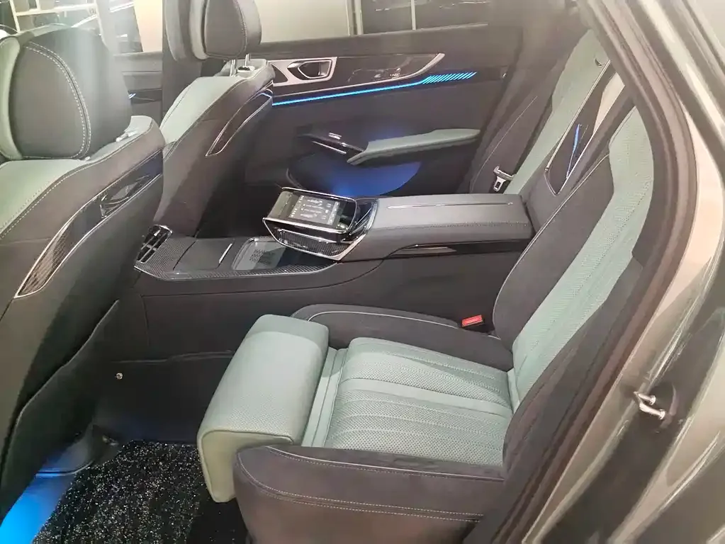 Hongqi H9 2024 из CN, фото 7