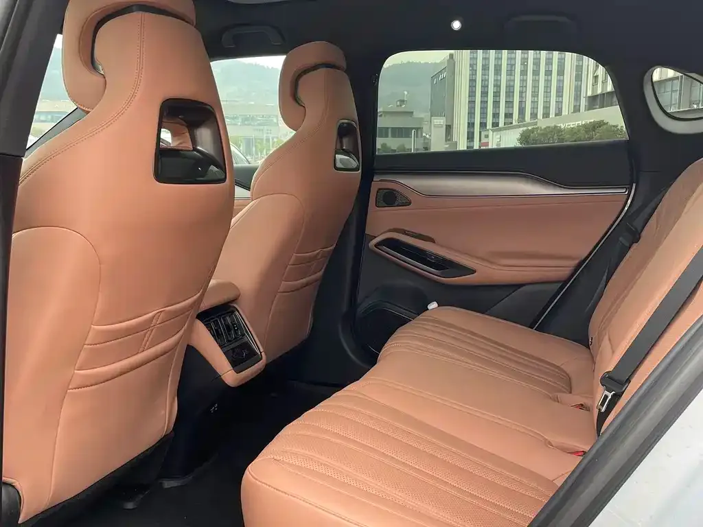BYD L EV 2025 из CN, фото 7