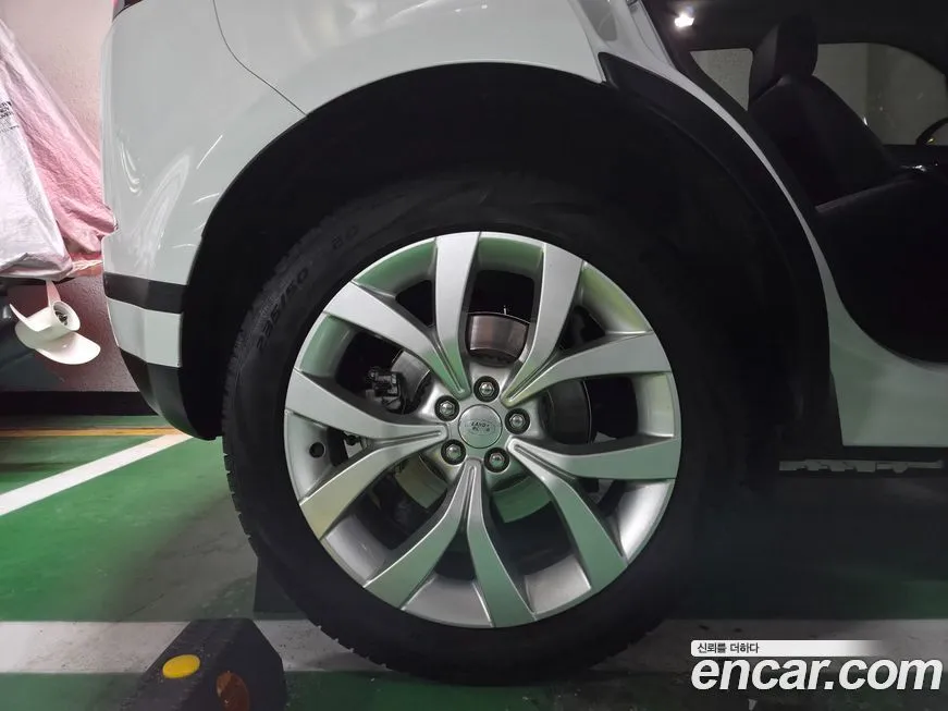 Land Rover Range Rover Evoque 2023 из KR, фото 4