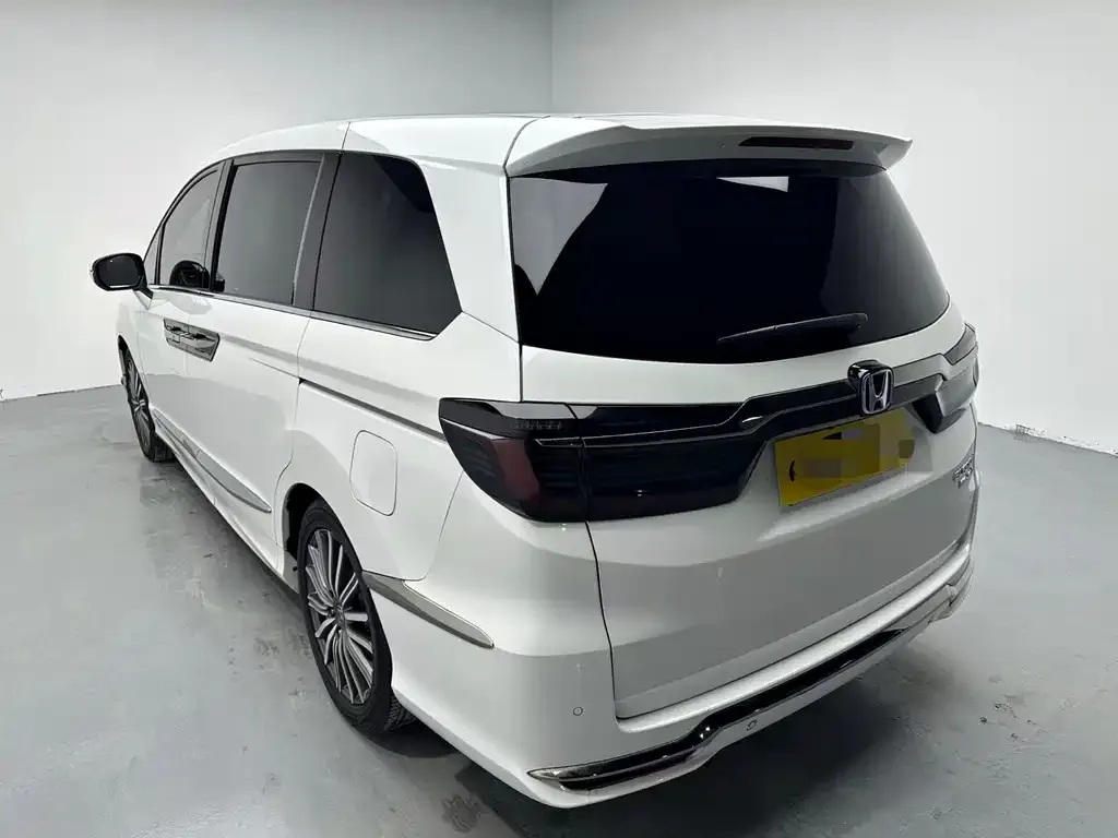 Honda Elysion 2022 из CN, фото 5