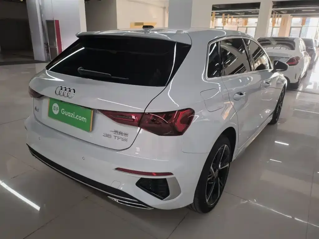 Audi A3 2023 из CN, фото 7