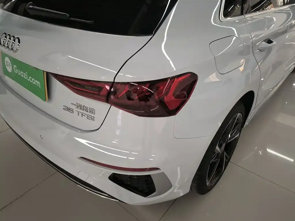 Audi A3 2023 из CN, фото 3