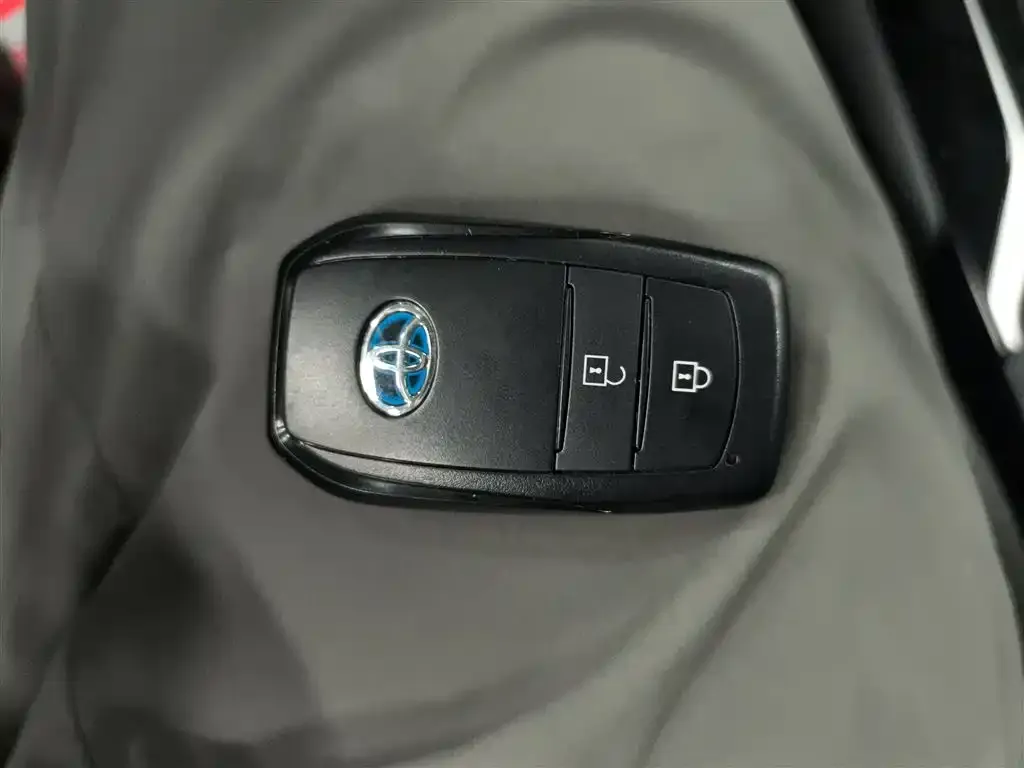 Toyota Frontlander 2023 из CN, фото 5
