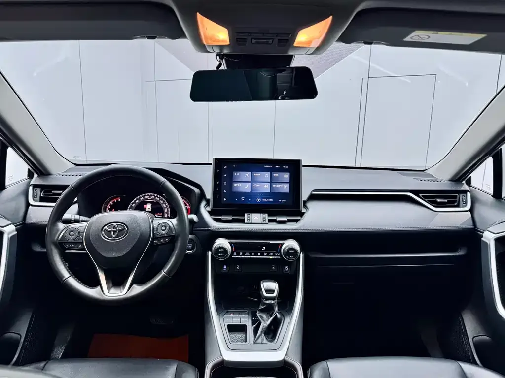Toyota RAV4 2022 из CN, фото 3