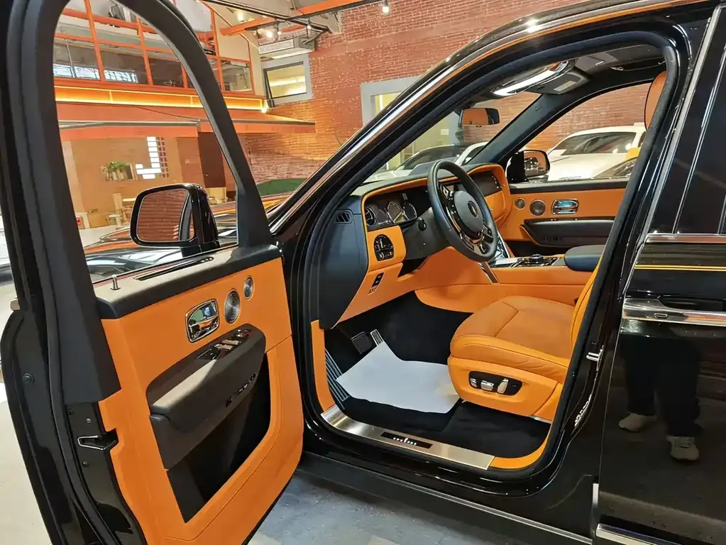 Rolls-Royce Cullinan 2023 из CN, фото 4