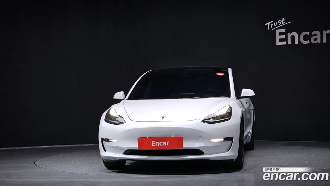Tesla Model 3 — фото 6