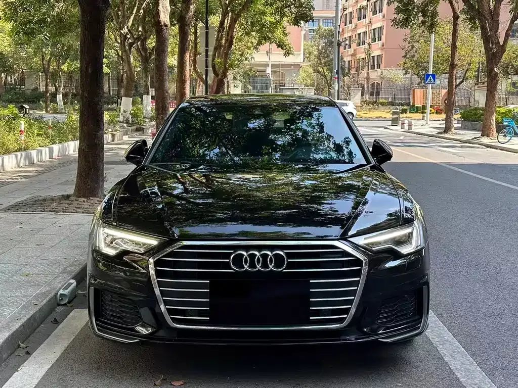 Audi A6L — фото 10