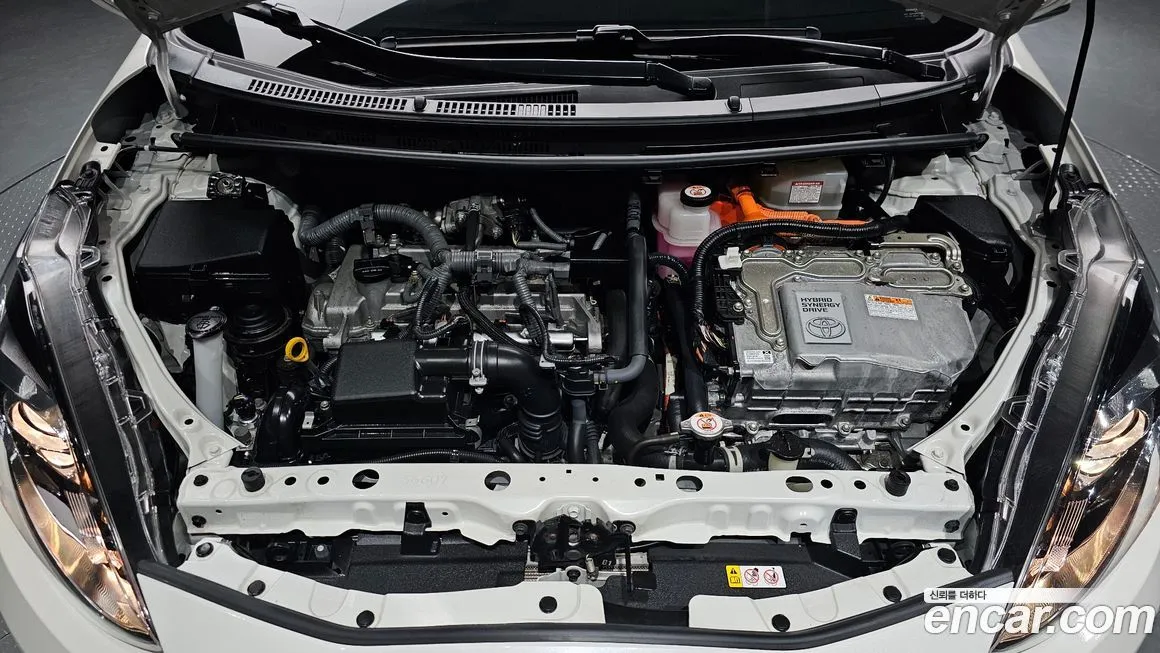 Toyota Prius 2021 из KR, фото 10