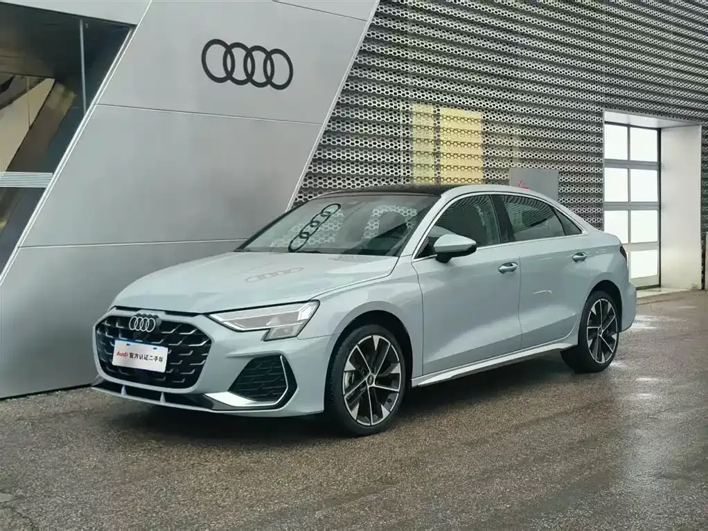 Audi A3 2024 из CN, фото 1