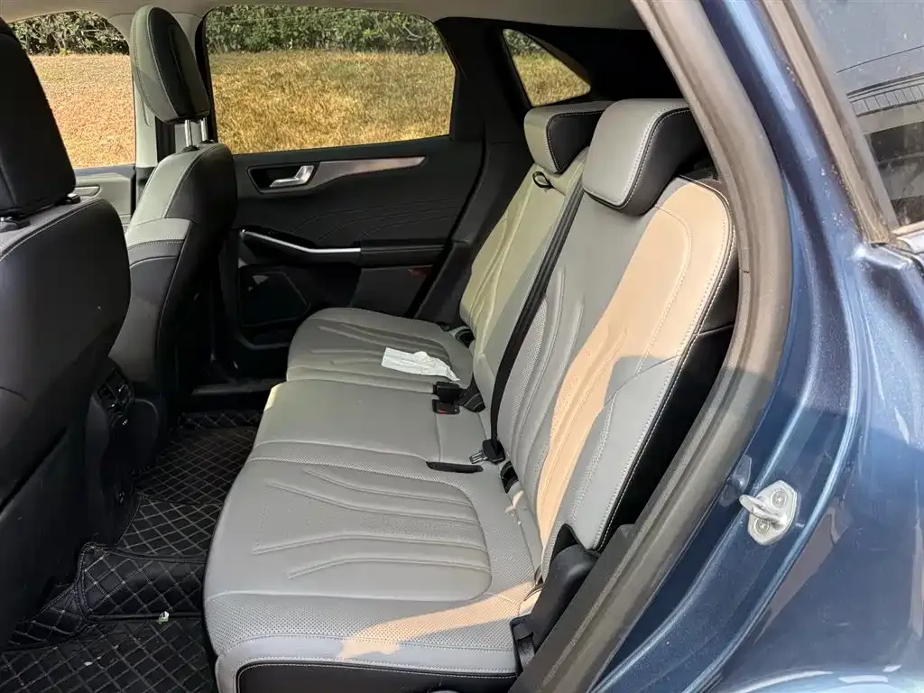 Ford Escape 2022 из CN, фото 7