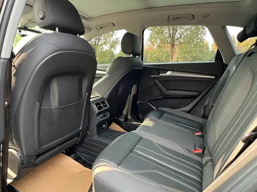 Audi Q5L 2021 из CN, фото 2
