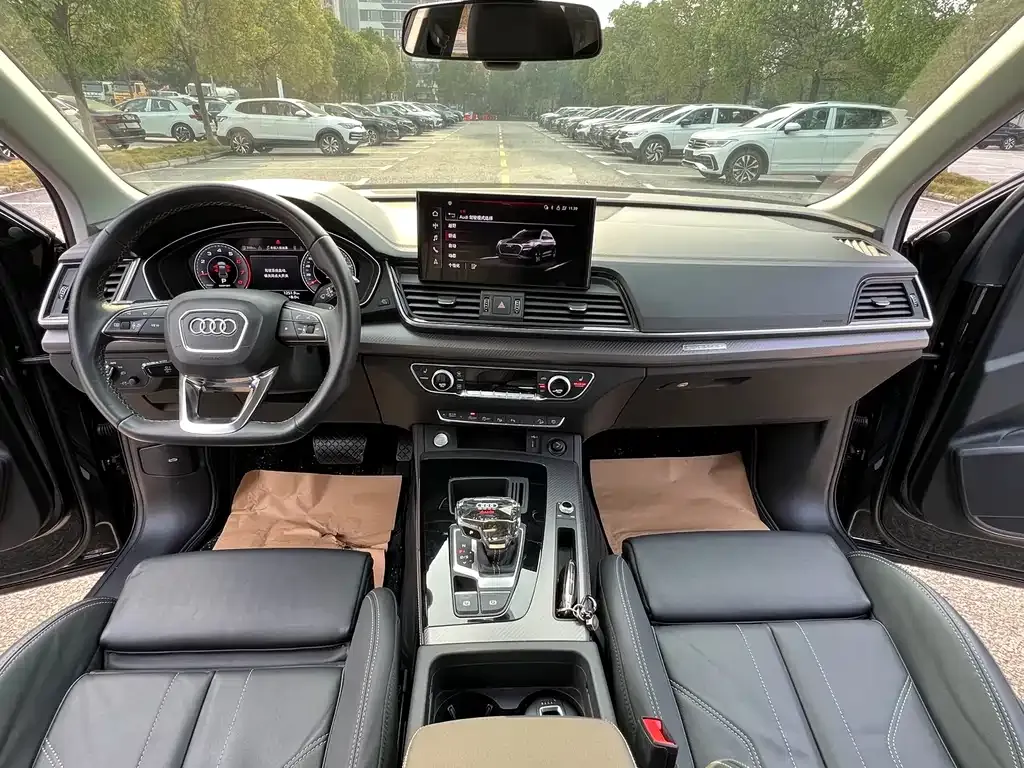 Audi Q5L 2021 из CN, фото 5