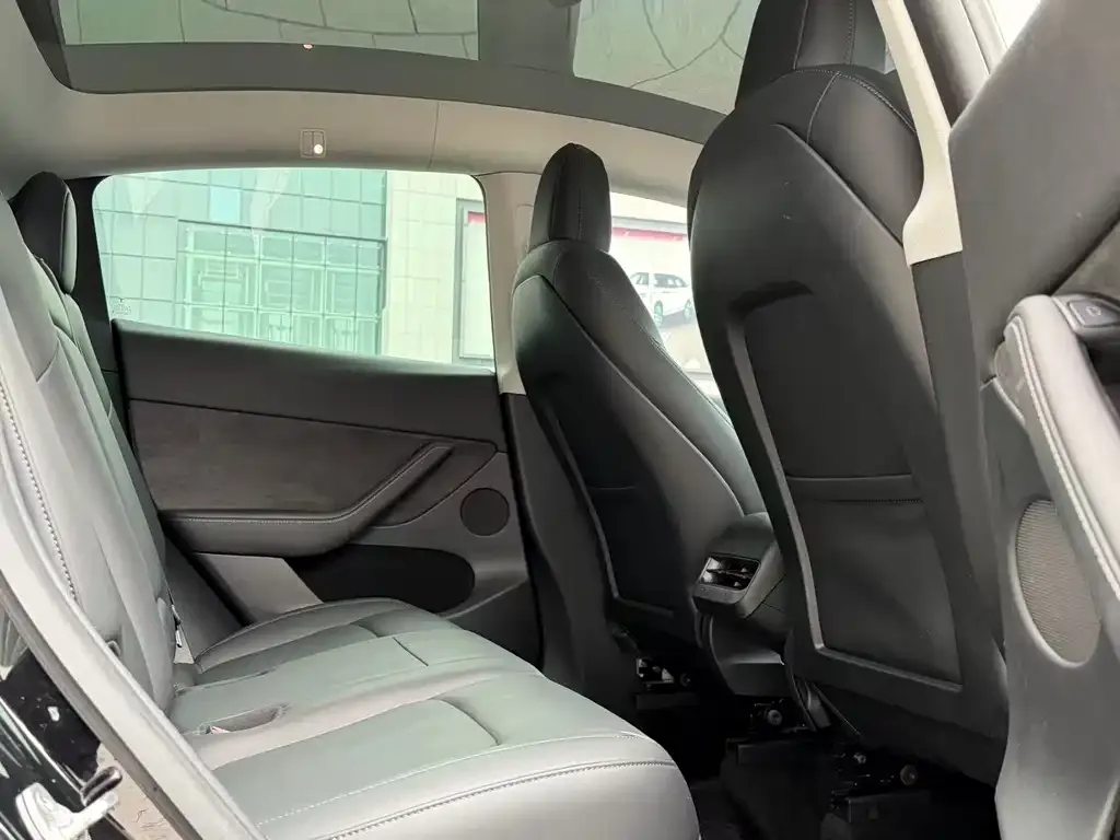 Tesla Model Y 2022 из CN, фото 4