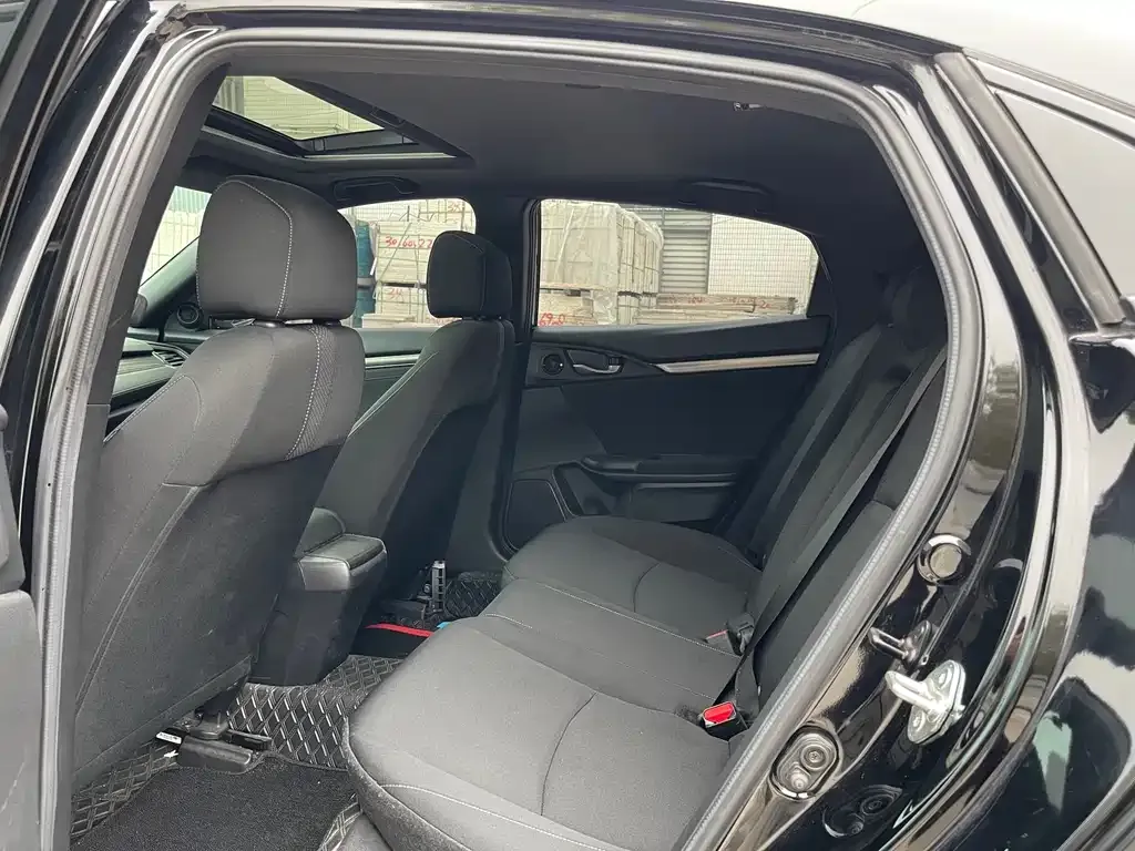 Honda Civic 2022 из CN, фото 5