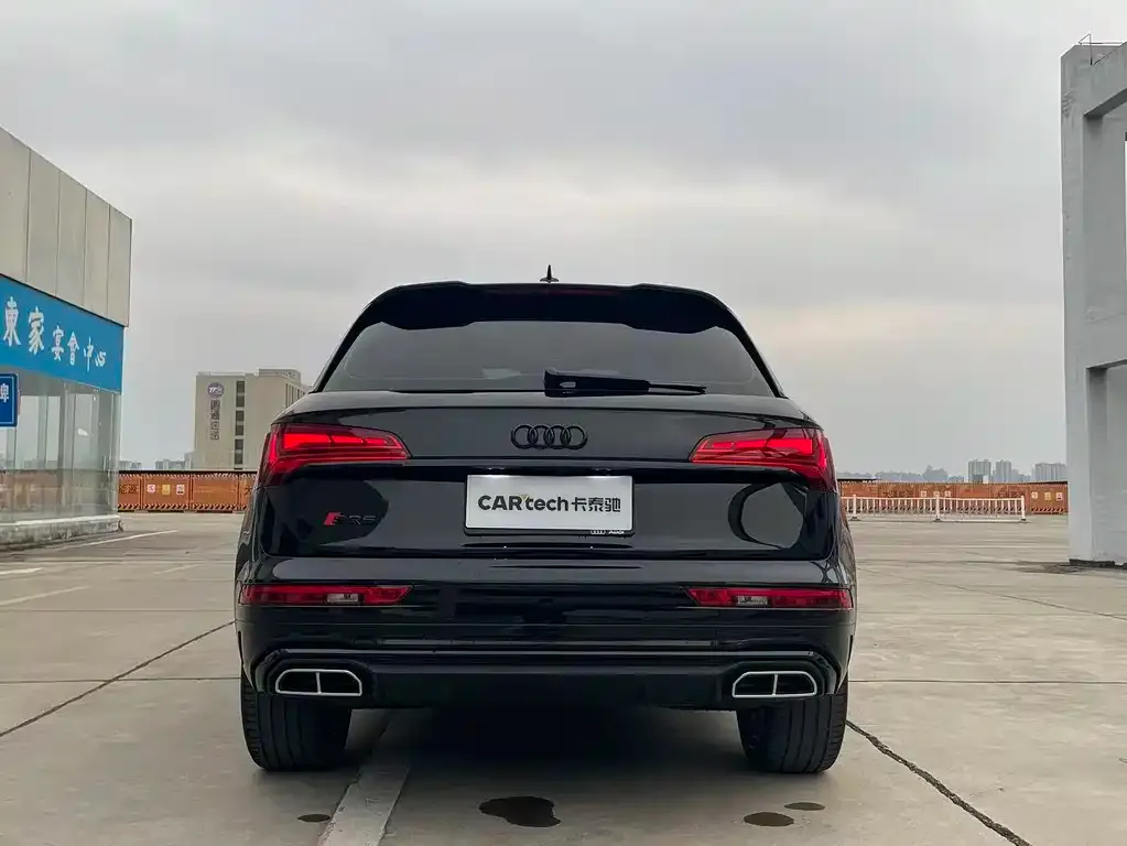 Audi Q5L — фото 2